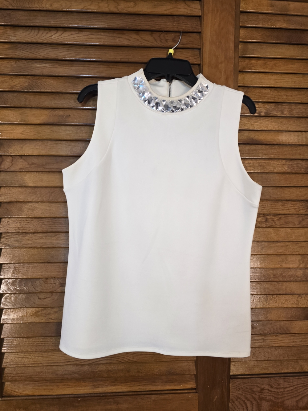 Worthington Embellished Neck Blouse Large White Sleeveless Top